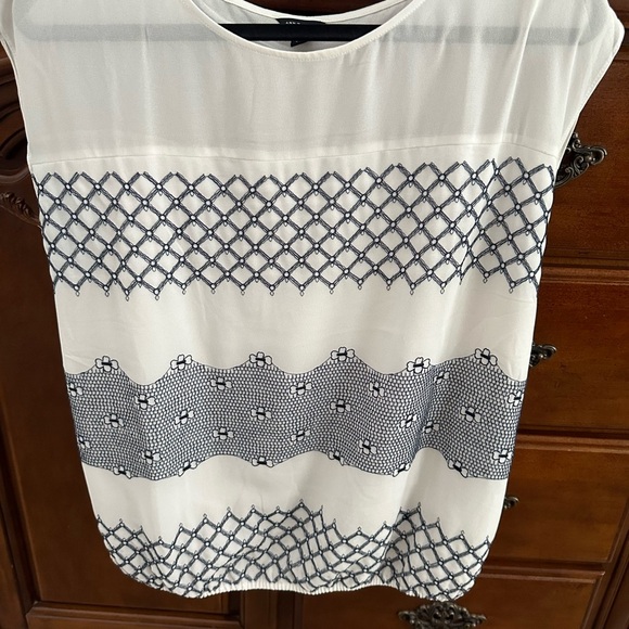 Ann Taylor Elegant women’s blouse. - Picture 2 of 8